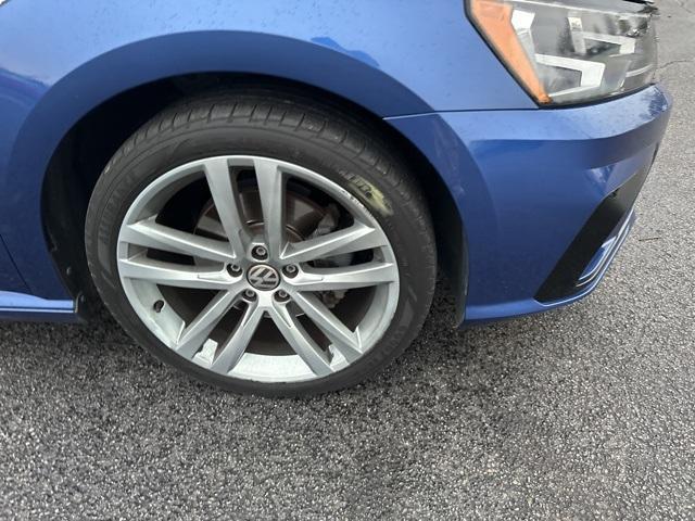2017 volkswagen passat 1.8t r-line