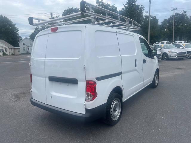 2017 nissan nv200 s