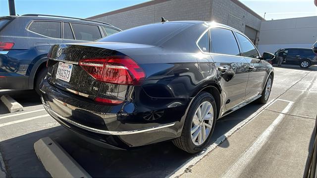 2018 volkswagen passat 2.0t se