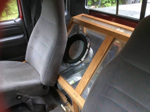 1994ford pickup ext. cab 8'..125,000 miles custom stereo.. v-8