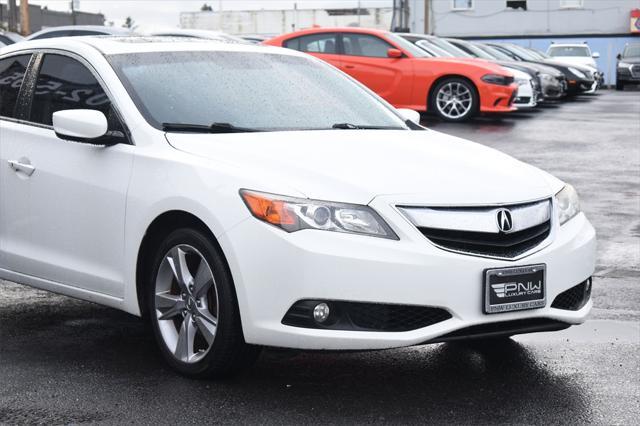 2013 acura ilx 2.0l w/premium package