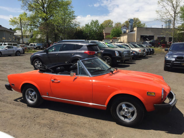1977 fiat 124 spyder convertible