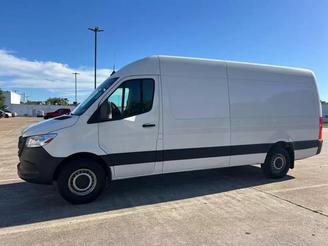 2019 mercedes-benz sprinter 2500 crew high roof w/170 wb van 3d in houston, texas