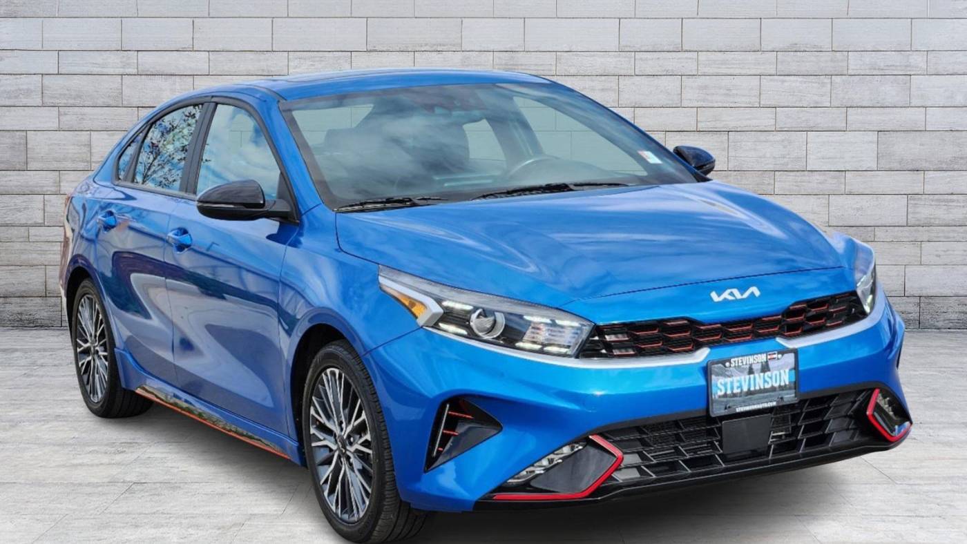2023 kia forte gt-line