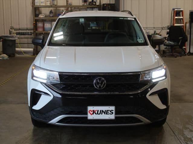 2022 volkswagen taos 1.5t s in madison, wisconsin