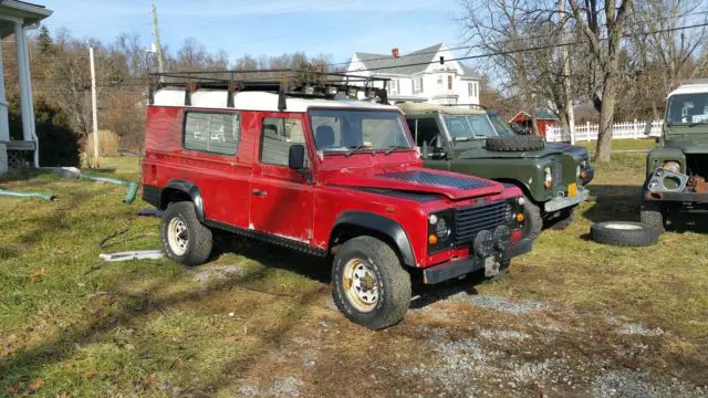 1990 land rover defender 110 3 door 99k miles. honest original paint buffed