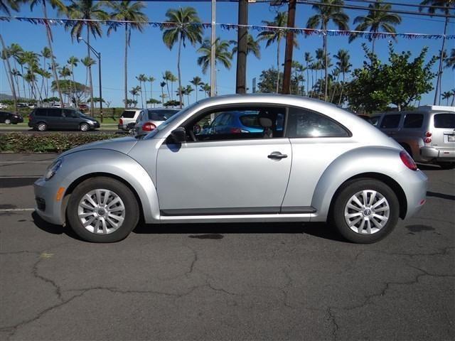 2012 volkswagen beetle 2dr hatchback for sale in kahului, hawaii