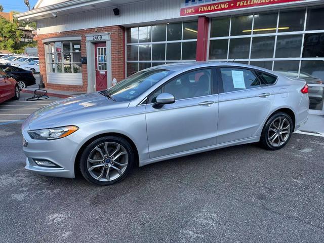2017 ford fusion se