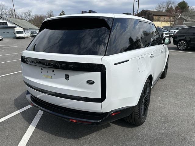 2023 land rover range rover p530 se