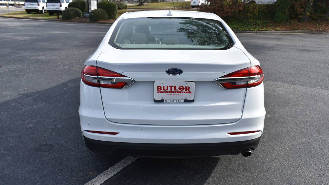 2020 ford fusion se