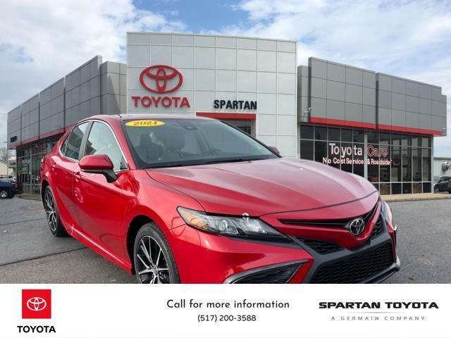 2021 toyota camry se
