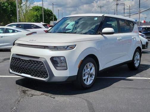 2022 kia soul lx in newark, delaware