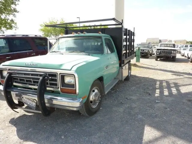 1984 dodge d350 stakebed 5.9 v8 stick shift very clean restored cool old truck