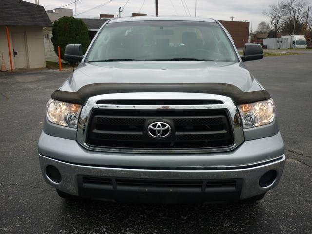 2010 toyota tundra grade