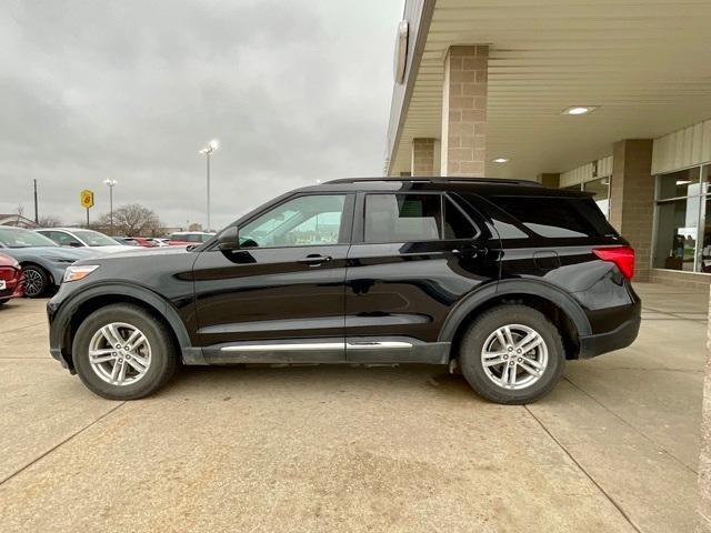 2022 ford explorer xlt