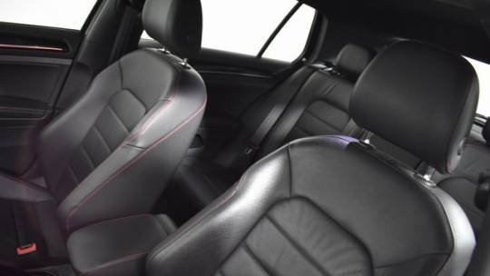 2017 volkswagen golf gti se