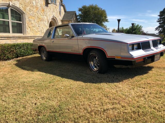 1984 hurst olds 442 37,000 original miles 1 of 1500 w/ t-tops lightning rods
