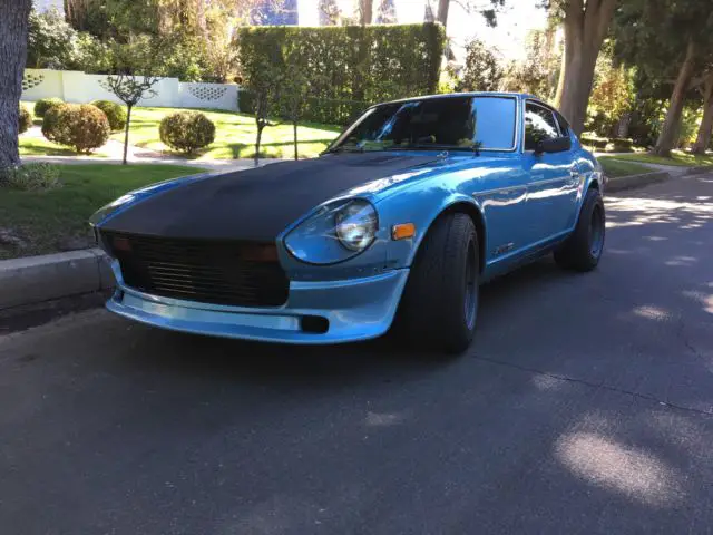 awesome custom 280z 280 z rust free 327 v8 6 speed hot rod excellent trade ?