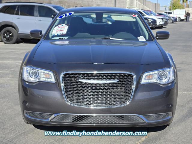 2023 chrysler 300 touring