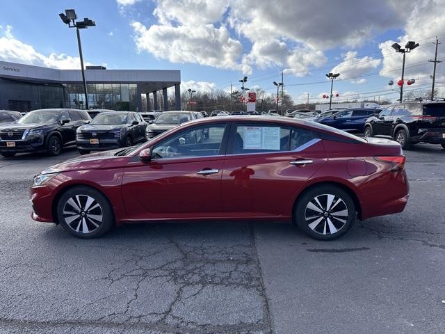 2021 nissan altima 2.5 sv