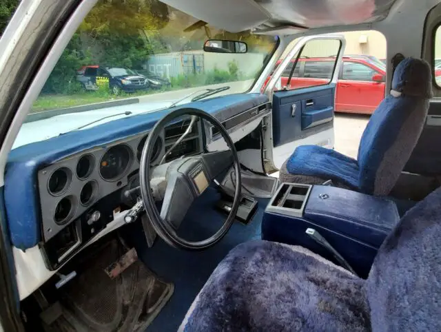 my listing was removed in error do tlassic 1985 chevy k5 blazer only 50,000 mile