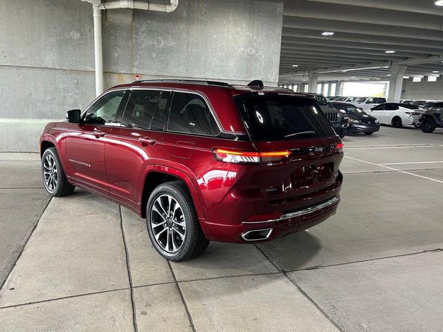 2022 jeep grand cherokee 4xe overland