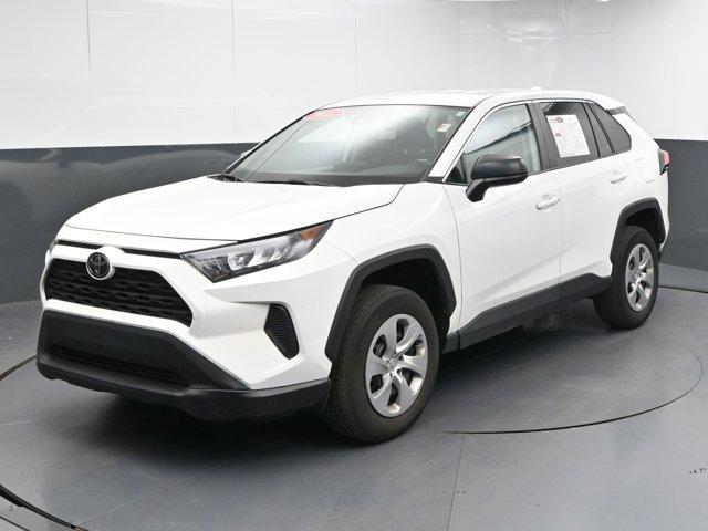 2022 toyota rav4 le