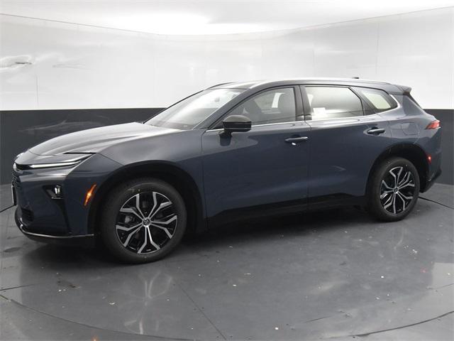 2025 toyota crown signia xle