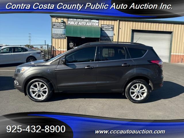 2018 ford escape se