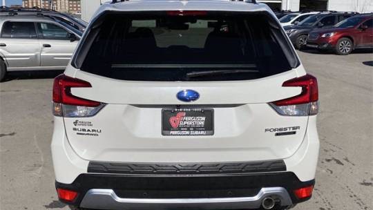2021 subaru forester touring