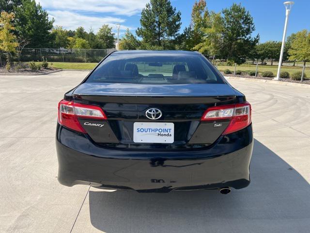 2013 toyota camry se