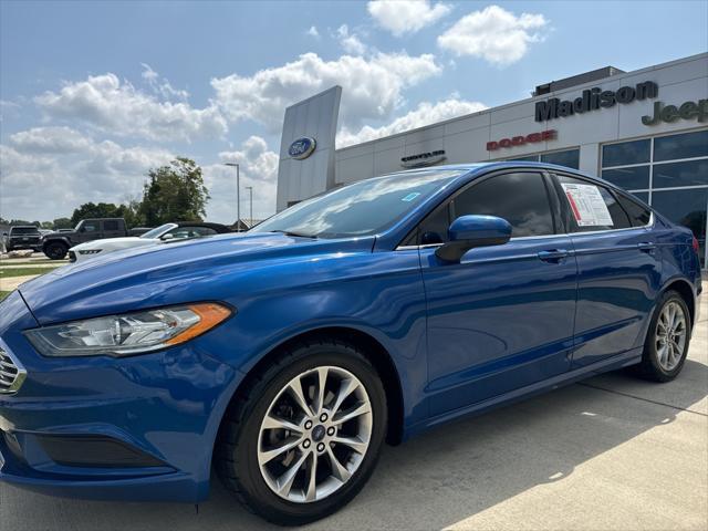 2017 ford fusion se