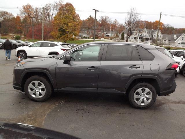 2022 toyota rav4 le