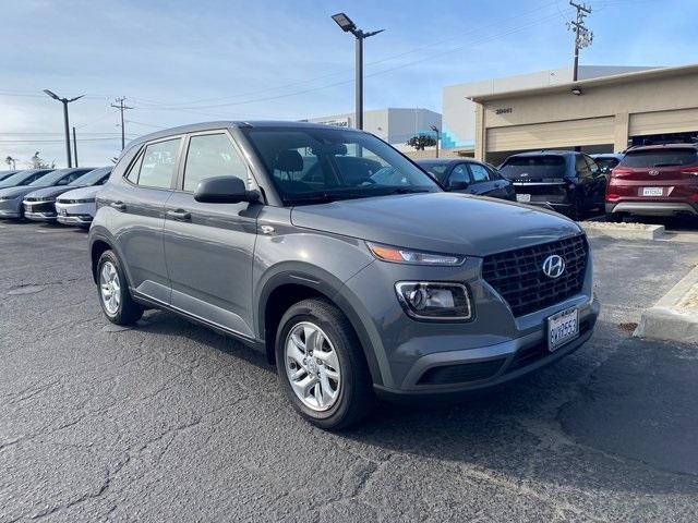 2021 hyundai venue se