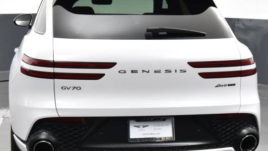 2025 Genesis GV70