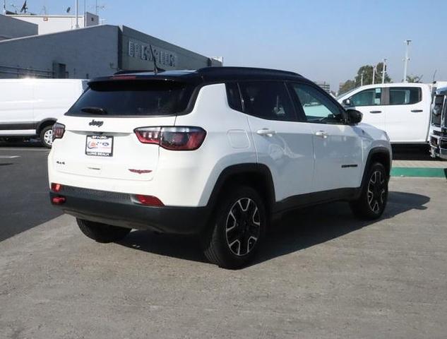 2021 jeep compass trailhawk