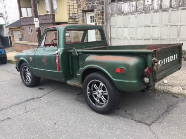1968 stepside shortbed -beautiful patina classic - 350 four speed ratrod