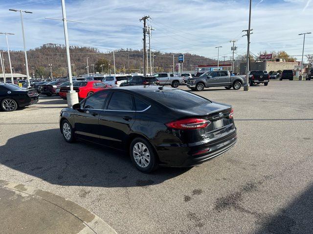 2019 ford fusion s