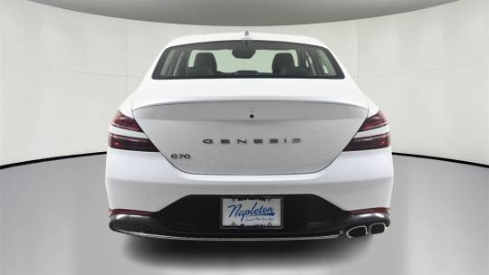 2023 Genesis G70