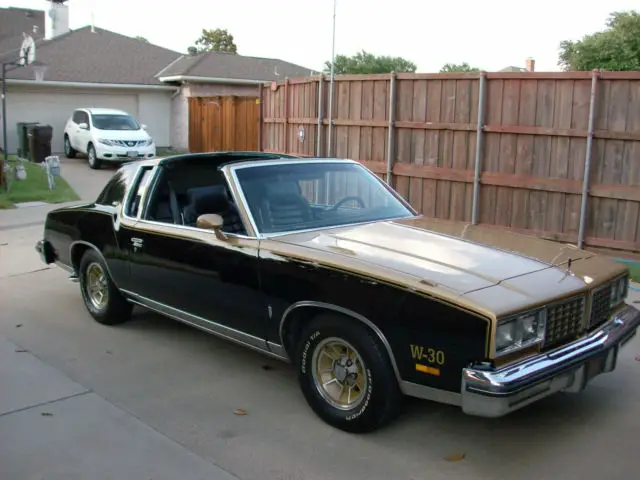1980 olds cutlass "442" mint, original and low miles