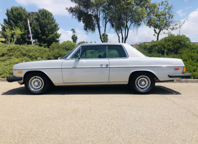 mercedes w114 280c 1975