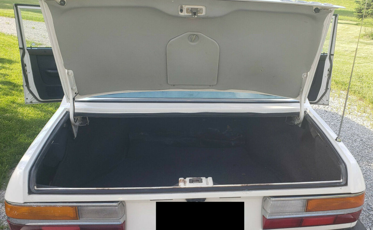 1984 bmw 528e e28 alpine white automatic in very good condition that runs great