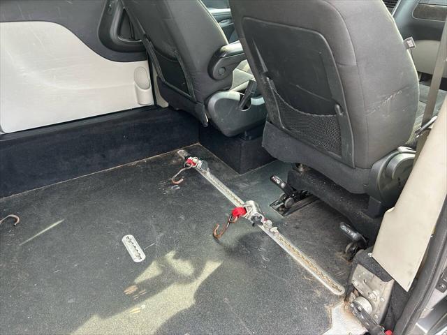 2018 dodge grand caravan se