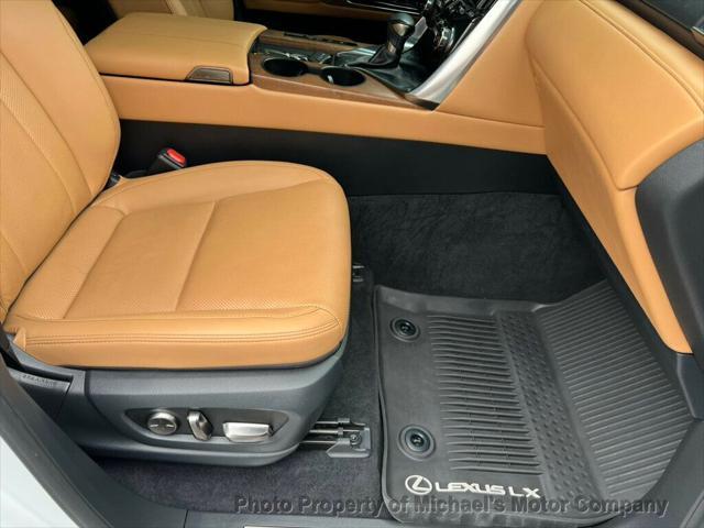 2022 lexus lx 600 base