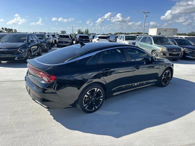 2022 kia k5 gt-line