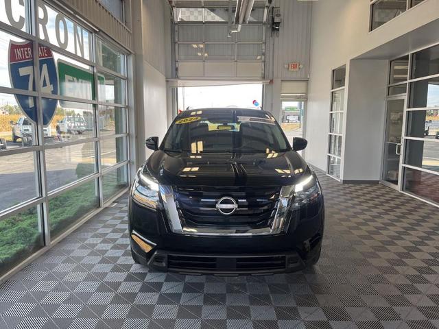 2024 nissan pathfinder sv