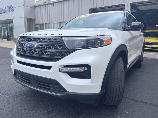 2022 ford explorer xlt
