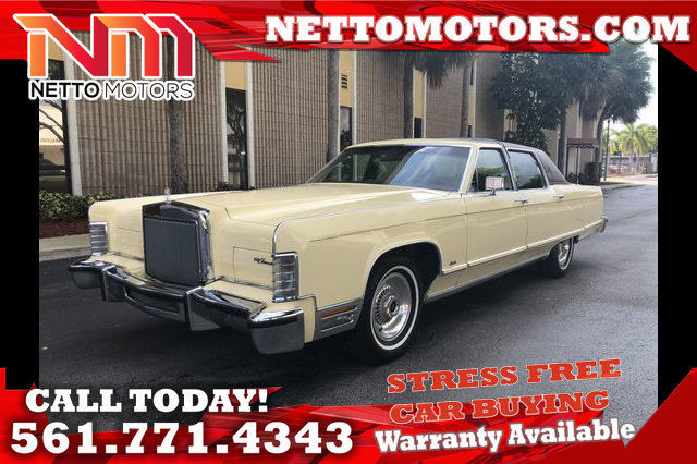 1977 lincoln continental town car ** 29k miles ** mint condition