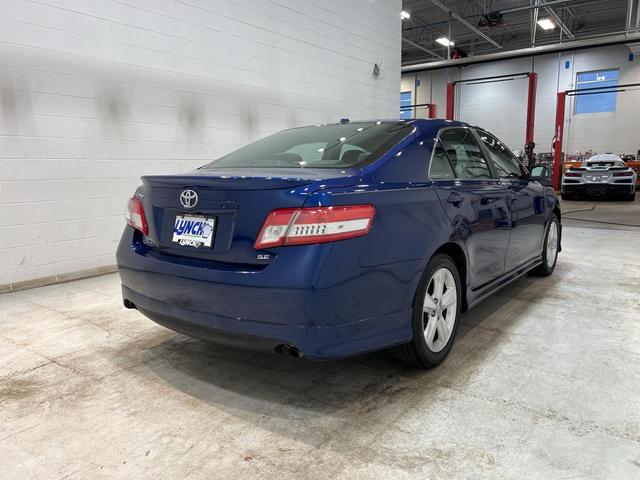 2011 toyota camry se