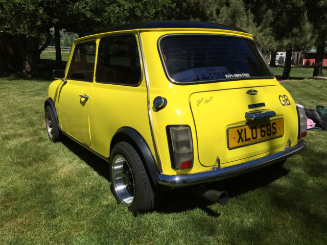 !978n mini cooper, right hand drive (made by leyland motors)